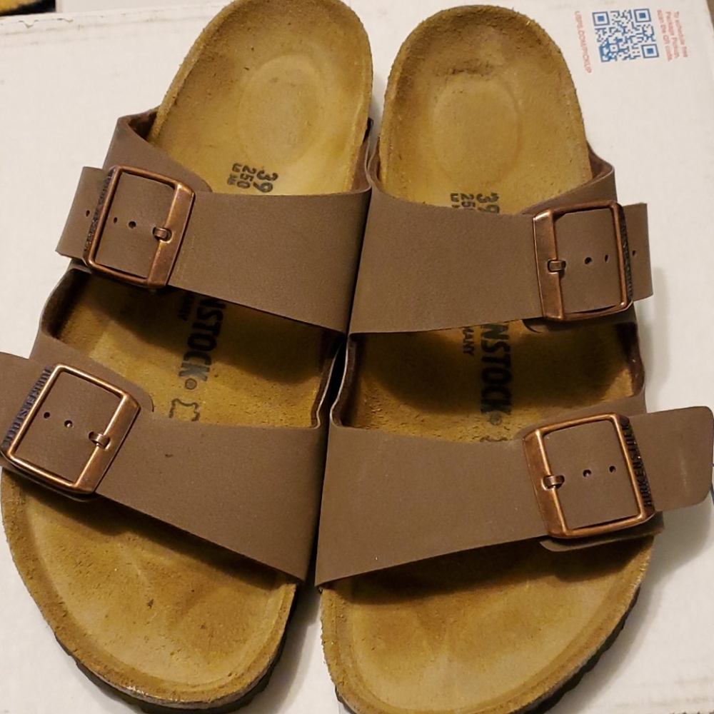 Size 8 Birkenstocks